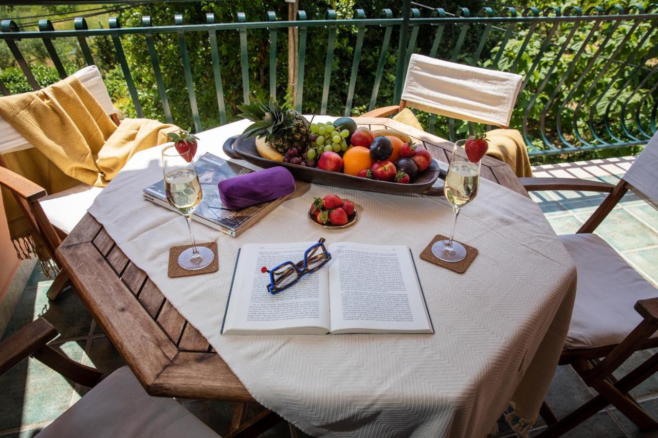 Villa Mareonda - Apartments Sussurro Ровинь Экстерьер фото