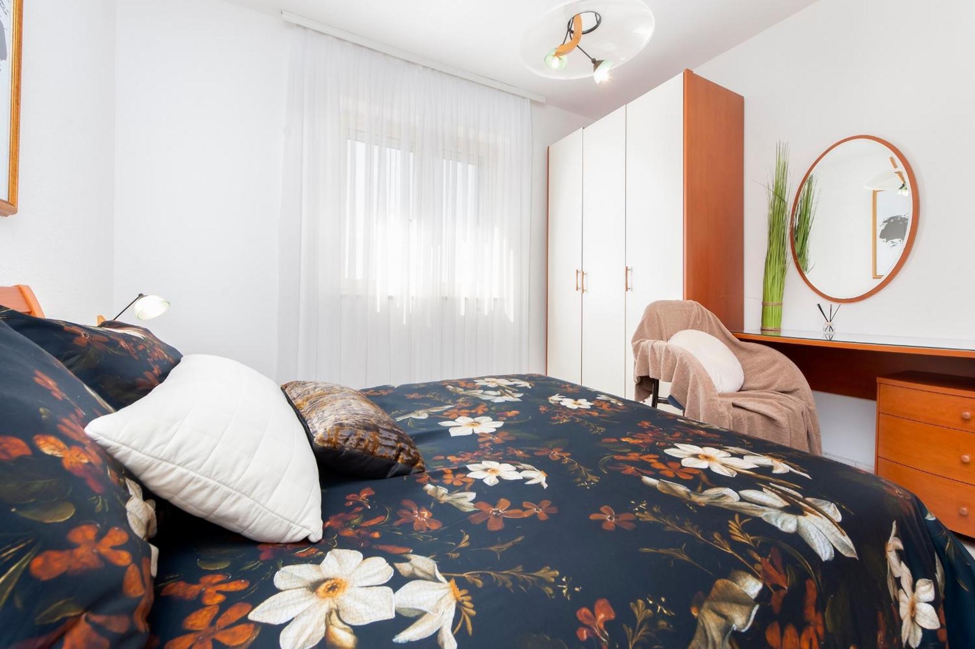 Villa Mareonda - Apartments Sussurro Ровинь Экстерьер фото